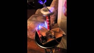 ZVSdriven Spark Gap Tesla Coil  22V from a LiPo Batt [upl. by Yesoj]