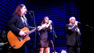 Disappeared Russell Crowe Alan Doyle Samantha Barks NYC Indoor Garden Party 3 Joes Pub [upl. by Nosremaj]