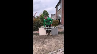 De verschillen tussen keramische en betontegels 👀 tuinmaterialen tiktoktuin tuintips tuintegels [upl. by Anhaj786]