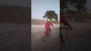 cycle rider with helmet pls fallow all bike rides shortsvideo viral tiktak viralvideo  🔥🔥🔥🔥 [upl. by Griggs400]