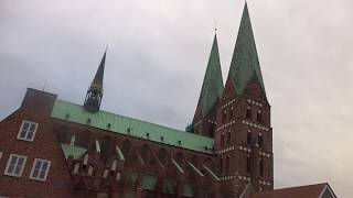 Lübeck St Marien Vollgeläut zum 2 Weihnachtstag [upl. by Vivica112]