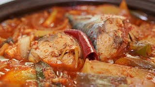 비린내 없는 고등어조림 만들기  Braised mackerel with radish [upl. by Nilrev]