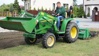 Glebogryzarka separacyjna na ciągniku John Deere 3036E  Zając w Ogrodzie [upl. by Neyugn]