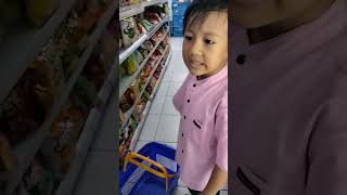 Beli cemilan di indomaret indomaret icecream Lemonilo jajanan [upl. by Nnagem842]