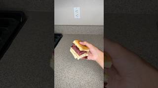 roast beef sliders roastbeef sliders recipe easy delicious fyp viralvideo foryou fypシ゚viral [upl. by Sholeen940]