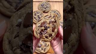 The BEST chocolate chip cookies [upl. by Anrehs]