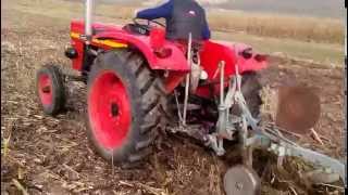 Tractor universal UTB 445  proba plug video 8 [upl. by Anoet]