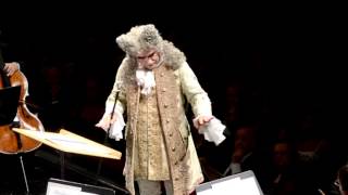 Mozart divertimento musicale Elio e i Cameristi al Teatro alla Scala [upl. by Eanil]