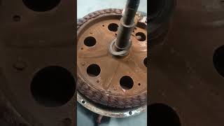 HUB MOTOR 1000WATTS REPLACE BEARING AND CLEANING hubmotors ebike [upl. by Arehs821]