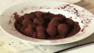 Tartufi al cioccolato ricetta [upl. by Anyrb]