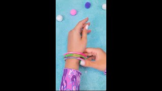 Comment faire des bracelets avec des paillettes flottantes SlickSlimeSam Filles Shorts [upl. by Wolfie]