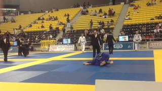 Finals of IBJJF 2012 Masters amp Seniors World Championships Faixa Marron [upl. by Tlihcox]