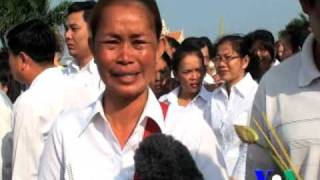 Cambodia Mourns Stampede Victims at Diamond Bridge Cambodia news in Khmer [upl. by Haimes]