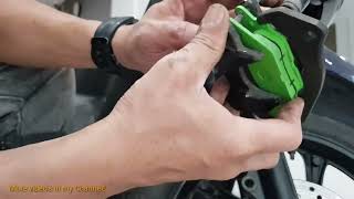 Paano magpalit ng brake pads mio sporty how to replace motorcycle front brake pads replacement [upl. by Seiter]