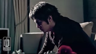 DMASIV  Cinta Ini Membunuhku Official Music Video [upl. by Aitnahc633]