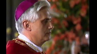 Joseph Ratzinger viene ordinato vescovonominato cardinale e dona lanello alla Vergine di Altötting [upl. by Sabra]