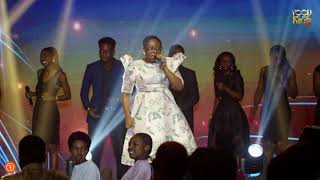 Sandy Asare Ghana gospel highlife medley at a food for the king 24 [upl. by Gernhard]