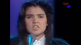 Tanita Tikaram Twist In My Sobriety Official Live Video HD 1 [upl. by Ardnusal]