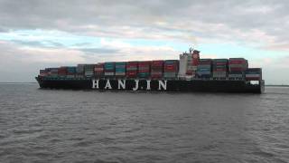 Containerschiff quotHANJIN MUMBAIquot  6500 TEU auf der Elbe [upl. by Nasia393]