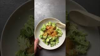 🥦 POLLO CON BRÓCOLI Y QUESO en 5 minutos al microondas Rapidísimo [upl. by Jared]