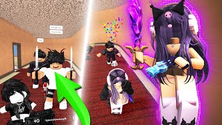 Kuromi DESTROYS 4 TEAMERS in MM2 Murder Mystery 2 [upl. by Sirah563]