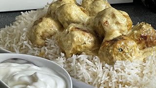 Recette de boulettes de poulet sauce blanche et riz basmati كويرات الدجاج مع الأرز باسمتي [upl. by Manuela]