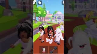 Memy bestie and Div ate 🤭😍roblox edit dance [upl. by Atinot522]