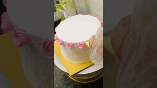 Easy cake designtrending cake cakedecoration cakedesign birthdaycake [upl. by Kingsley]