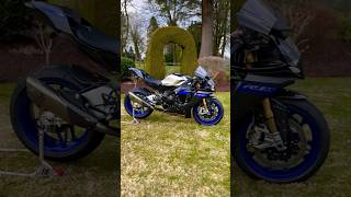 Yamaha R1M  2024 yamaha r1m isleofmantt bikelife bigboss carbon [upl. by Arianne610]