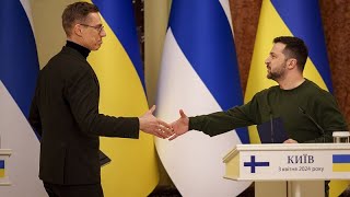 Finlandia patto di sicurezza con lUcraina è lottavo membro Nato a dare garanzie a Kiev [upl. by Rusert]