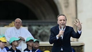 Il discorso di Benigni a Piazza San Pietro quotBambini fate diventare il mondo più belloquot [upl. by Parnell882]