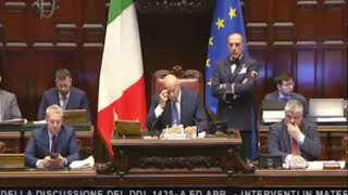 Nuovo Codice della strada via libera della Camera dei deputati 163 i voti a favore [upl. by Arramahs]