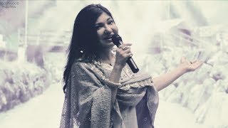 Alka Yagnik Singing LIVE [upl. by Marijane]