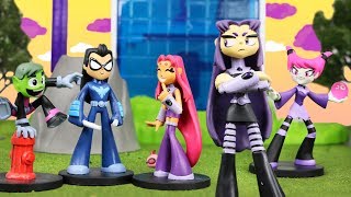 TEEN TITANS GO Nightwing Battles Blackfire amp Jinx Transforms into Funko Pop a Teen Titans Go Parody [upl. by Lezned]