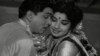 Adarsha Kutumbam Songs  Bidiyamela O Cheli Song  Nageswara Rao  Jayalalitha [upl. by Genie605]