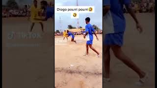 Diego pourri pourri décharge un joueur encore shortvideo football maracana2024skillsdribbles [upl. by Llebanna]