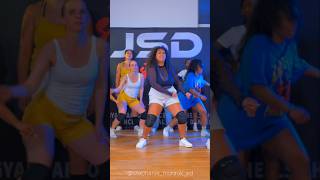 Choreo by stephaniemorauxjsd4239 jsdstudio jsd coursdedanse lieusaint afro afrodance [upl. by Carolina]