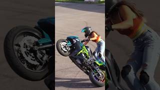 A little Savage 🤭 bikergirl stunt motorcycle bike moto [upl. by Olaf]