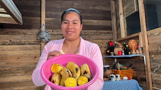 Mi mamá preparaba estos platanitos rellenos y yo los vendía con mi hermano [upl. by Liuqnoj883]