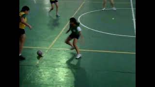 Interclasse 2010 07  Futsal feminino  2º ano x 1º ano B 1º Tempo [upl. by Neemsay769]