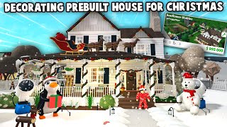 DECORATING THE BLOXBURG PREBUILT FARMHOUSE WITH MY NIECE EARLY FOR CHRISTMAS its magical [upl. by Niai741]