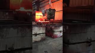 Acetarc safe pour zero Harm ladle pouring at Weir Foundry UK [upl. by Akinohs]