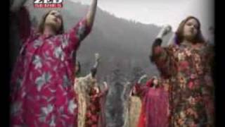 Kashmiri Song Rah Bakshtam Ser Habba Khatoon [upl. by Nylkaj750]