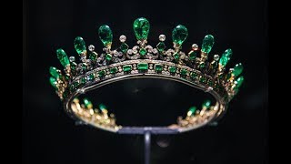 Top 10 Beautiful and Magnificent Tiara Collection In The World [upl. by Asserat]