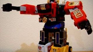 Deluxe Lightspeed Megazord  CollectionDX [upl. by Nyvek]