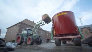 Strautmann VertiMix 1251 mit Strohgebläse [upl. by Ashok]