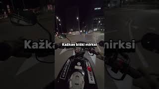 Naktį be šviesų su mopedu 💀 vilnius lietuva lithuania motociklai yamahafazer [upl. by Gwennie181]