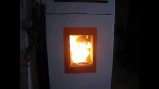 Cazan peleti HKS LAZAR SmartFire 12KW [upl. by Mecke]