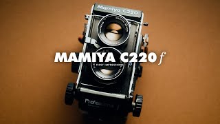 Mamiya C220 F with 80mm  55mm Lens  First Impression [upl. by Adekam7]