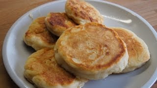 QuarkPfannkuchen mit Apfel  Сырники с яблоком  Quark pancakes with apple russian food [upl. by Nynnahs]